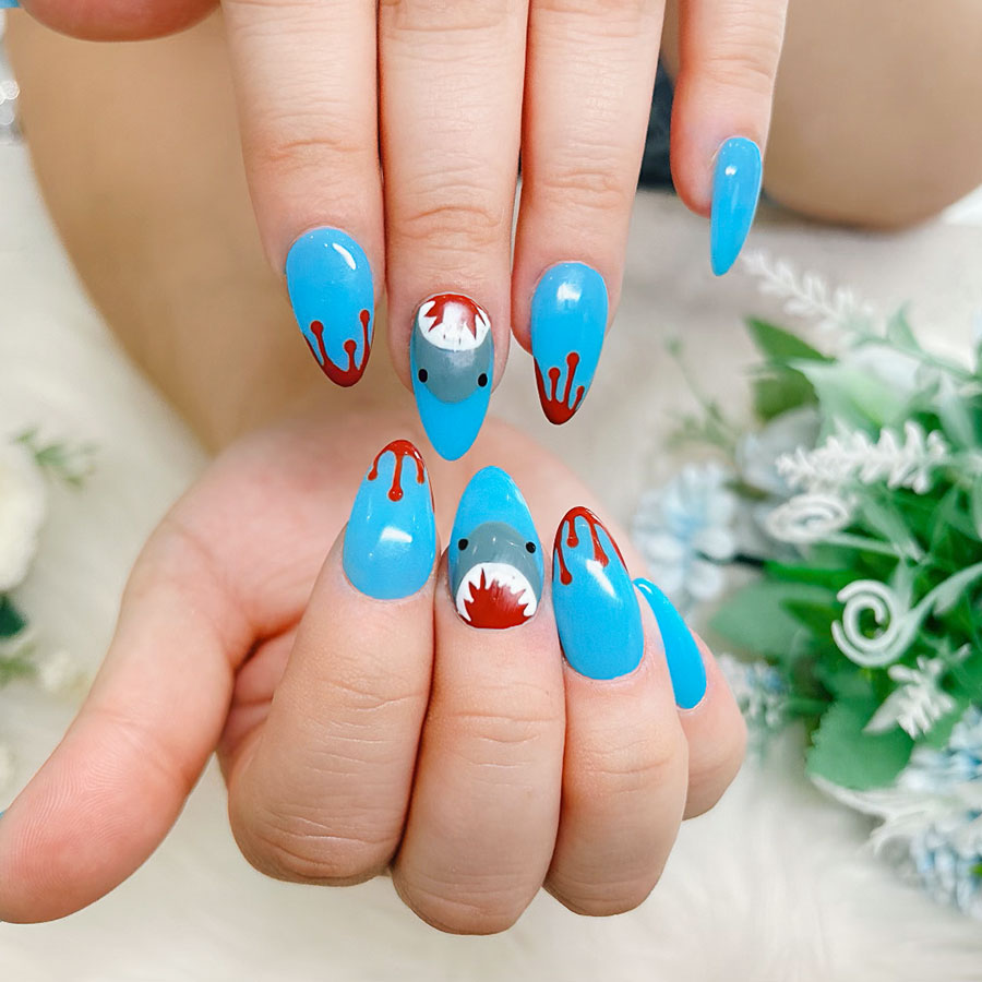 Iris Nail Bar